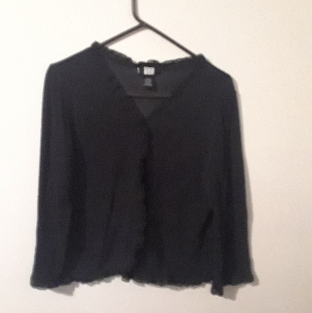 Studio 1940 button thin sweater